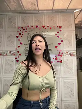 Snapshot of Alanna_atm_ chatting on February 10, 2025, 5:30 pm Alanna atm online show from February 10, 2025, 5:30 pm