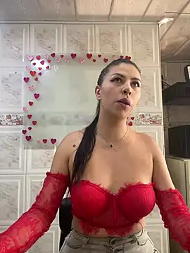 Snapshot of Alanna_atm_ chatting on February 19, 2025, 1:39 pm Alanna atm online show from February 19, 2025, 1:39 pm