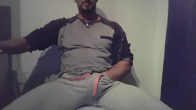 fl3xxx1 online show from January 15, 2025, 5:05 pm