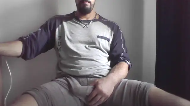 Snapshot of fl3xxx1 chatting on October 19, 2025, 10:05 am fl3xxx1 online show from October 19, 2025, 10:05 am