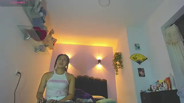 Sofia Clauss  online show from July 4, 2026, 5:13 am