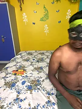 Snapshot of OrgsmMust chatting on October 18, 2025, 6:30 pm OrgsmMust online show from October 18, 2025, 6:30 pm