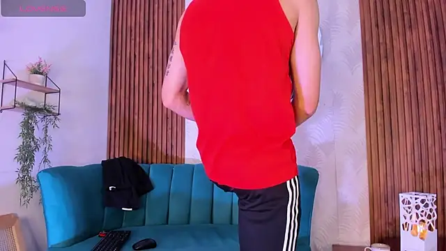 Snapshot of AlessandroDybala chatting on October 14, 2025, 12:50 pm AlessandroDybala online show from October 14, 2025, 12:50 pm