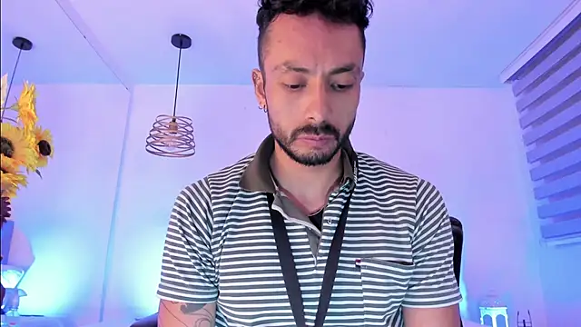 Snapshot of Tom_cooper_ chatting on October 3, 2025, 12:13 pm Tom cooper  online show from October 3, 2025, 12:13 pm