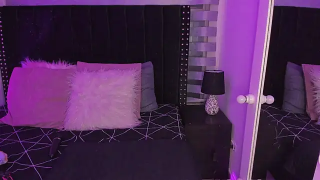 Snapshot of Sofiia-Rubb chatting on March 12, 2025, 4:19 am Sofiia-Rubb online show from March 12, 2025, 4:19 am