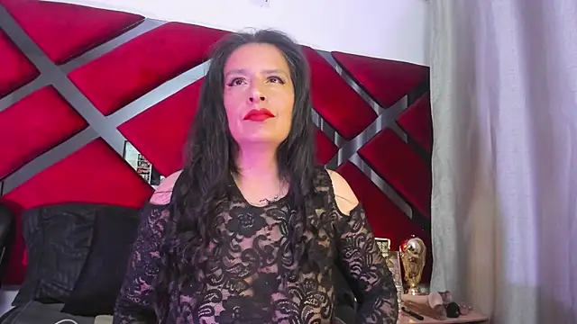 Kendra-Foxxy online show from June 19, 2026, 1:32 am