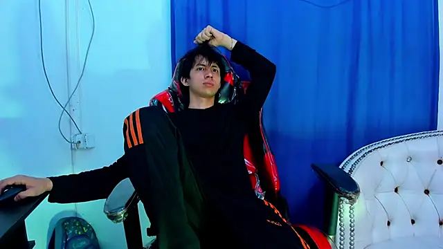 JeanRam18 online show from September 21, 2025, 11:12 am