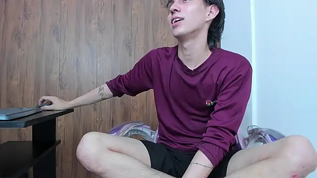 JeanRam18 online show from October 8, 2025, 3:04 am