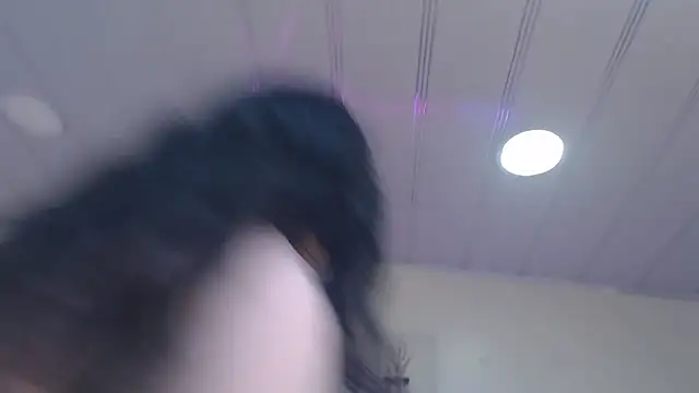 Snapshot of candy_lux_ chatting on May 14, 2026, 4:14 pm candy lux online show from May 14, 2026, 4:14 pm