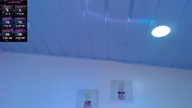Snapshot of candy_lux_ chatting on May 22, 2026, 1:39 pm candy lux online show from May 22, 2026, 1:39 pm