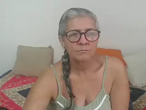 candy mature  online show from December 28, 2024, 6:50 pm