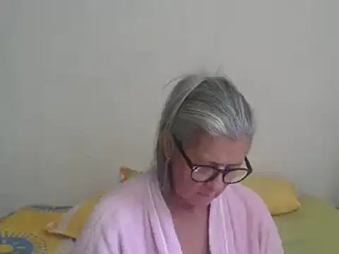 candy mature  online show from January 16, 2025, 4:18 pm