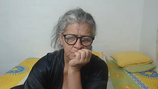 candy mature  online show from February 4, 2025, 9:28 am