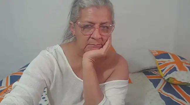 candy mature  online show from February 24, 2025, 9:52 pm
