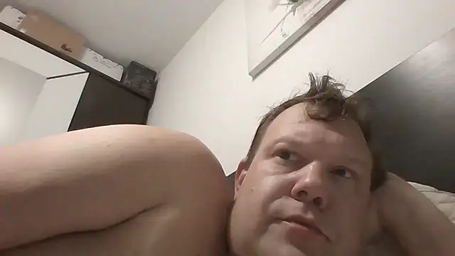 Snapshot of 6Montana6 chatting on November 8, 2025, 12:11 am 6Montana6 online show from November 8, 2025, 12:11 am