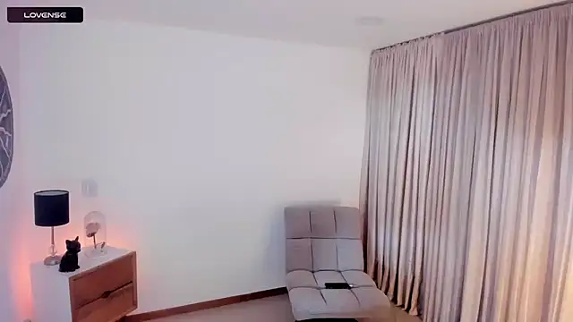 vangie  online show from February 1, 2026, 5:00 pm