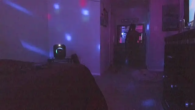 Snapshot of yiauana chatting on February 25, 2026, 1:37 am yiauana online show from February 25, 2026, 1:37 am