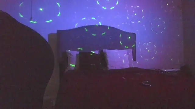 Snapshot of yiauana chatting on March 3, 2026, 11:16 am yiauana online show from March 3, 2026, 11:16 am