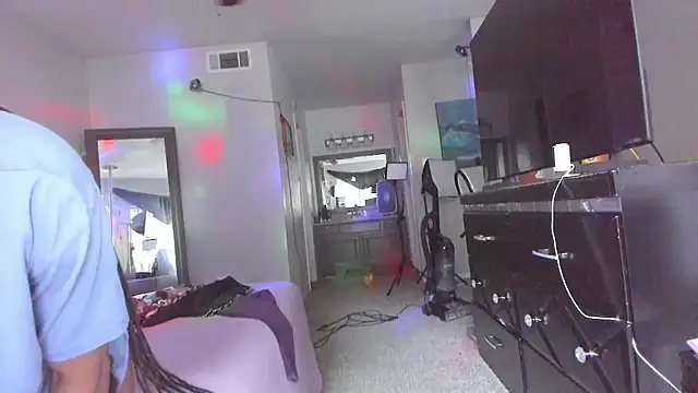 Snapshot of yiauana chatting on March 23, 2026, 11:42 pm yiauana online show from March 23, 2026, 11:42 pm