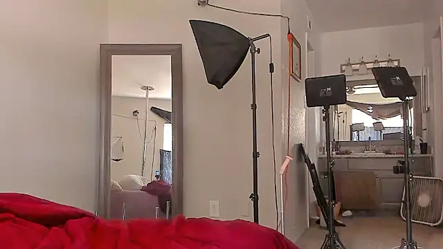 Snapshot of yiauana chatting on March 25, 2026, 6:47 pm yiauana online show from March 25, 2026, 6:47 pm