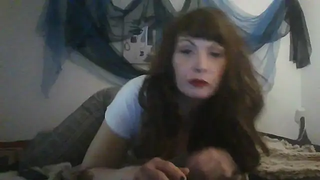 HeyyImHarlowe online show from February 15, 2025, 10:31 pm