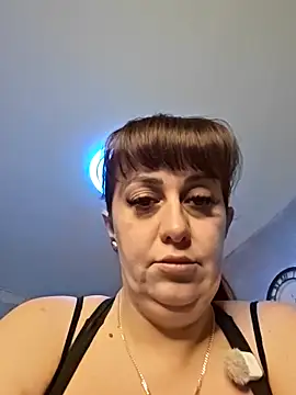 AvaLloyd online show from January 8, 2026, 3:31 am