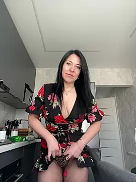 CuteNata online show from May 2, 2026, 11:15 am