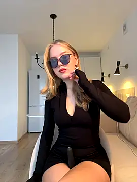 Little Forest ELF online show from October 1, 2025, 5:02 am