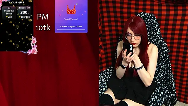 Snapshot of ElliMoor chatting on October 23, 2025, 10:47 am ElliMoor online show from October 23, 2025, 10:47 am