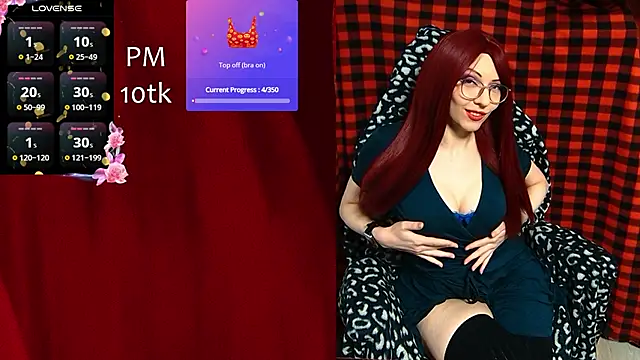 Snapshot of ElliMoor chatting on October 29, 2025, 10:17 am ElliMoor online show from October 29, 2025, 10:17 am