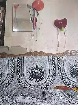 Snapshot of BadBoySmoker7070 chatting on September 21, 2025, 9:33 am BadBoySmoker7070 online show from September 21, 2025, 9:33 am