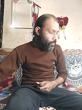 BadBoySmoker7070 online show from February 4, 2026, 7:20 pm