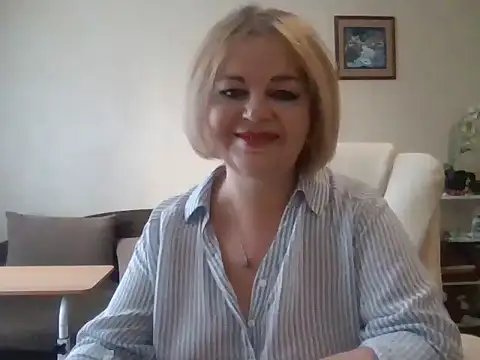 SofiyaPetrova online show from September 18, 2025, 2:08 pm