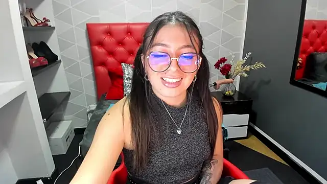 MiaWils  online show from February 14, 2025, 1:34 am