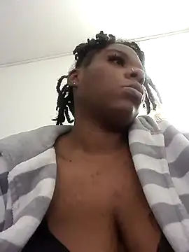 Snapshot of Bali_baddie_x chatting on October 10, 2025, 6:51 pm Bali baddie x online show from October 10, 2025, 6:51 pm