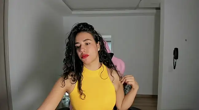 Snapshot of susana_monroy chatting on February 2, 2025, 8:19 pm susana monroy online show from February 2, 2025, 8:19 pm