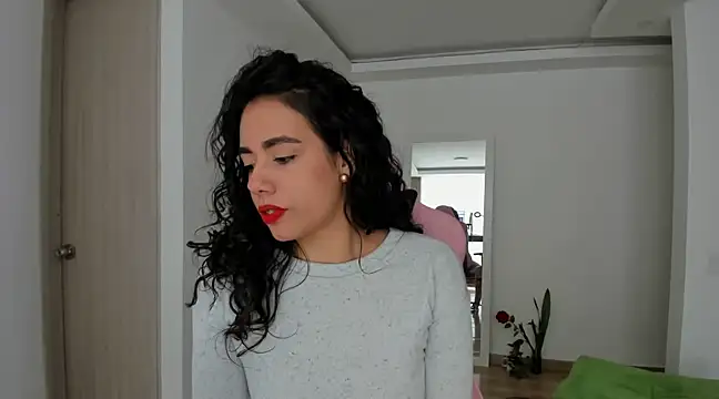 Snapshot of susana_monroy chatting on February 14, 2025, 9:53 pm susana monroy online show from February 14, 2025, 9:53 pm