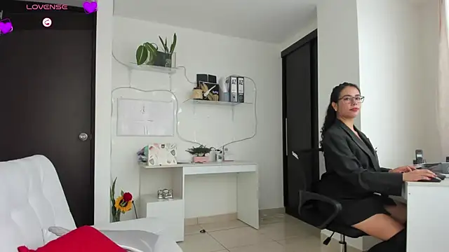 susana monroy online show from May 20, 2026, 6:58 pm