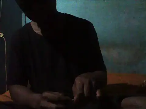 Snapshot of little__joy chatting on October 28, 2025, 11:29 pm little joy online show from October 28, 2025, 11:29 pm