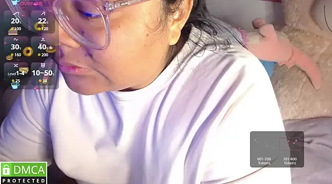 Snapshot of KittyHot20 chatting on March 7, 2025, 12:58 am KittyHot20 online show from March 7, 2025, 12:58 am