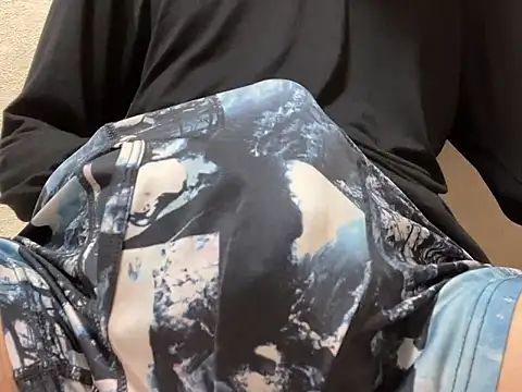 lkun9 online show from November 5, 2025, 2:06 pm