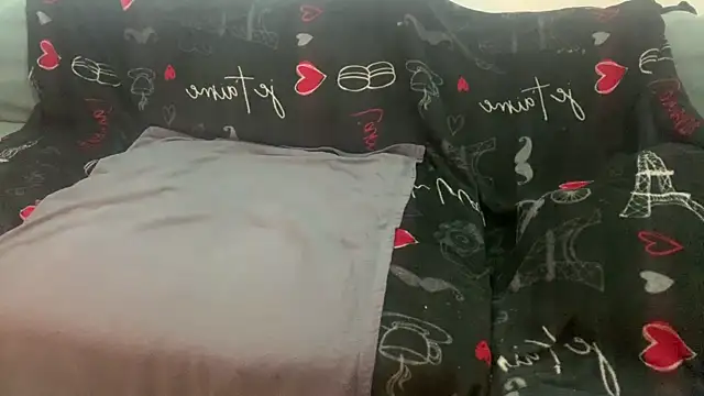 Snapshot of devote_schlampe00 chatting on September 28, 2025, 12:16 am devote schlampe00 online show from September 28, 2025, 12:16 am