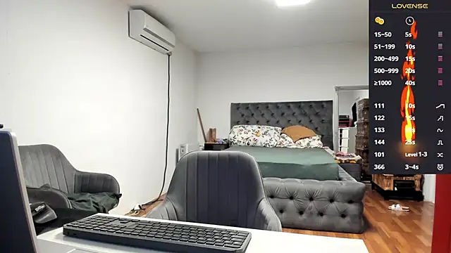 Snapshot of supermanboy94 chatting on October 7, 2025, 5:48 am supermanboy94 online show from October 7, 2025, 5:48 am