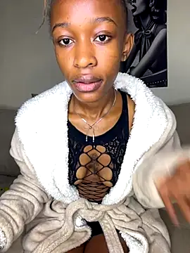 Shanniva online show from November 9, 2025, 3:38 am