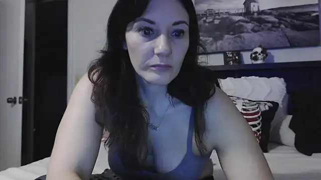 CrystalLakeXO online show from February 10, 2025, 5:58 am