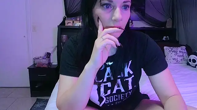 CrystalLakeXO online show from May 12, 2026, 3:47 am
