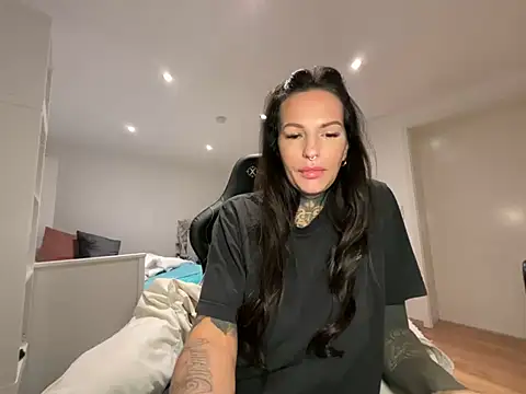 AileenInkOfficial online show from December 25, 2024, 5:58 am