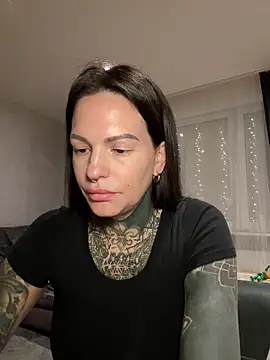 AileenInkOfficial online show from January 3, 2025, 4:22 am