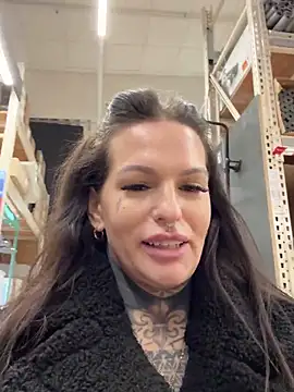 AileenInkOfficial online show from January 15, 2025, 8:20 am