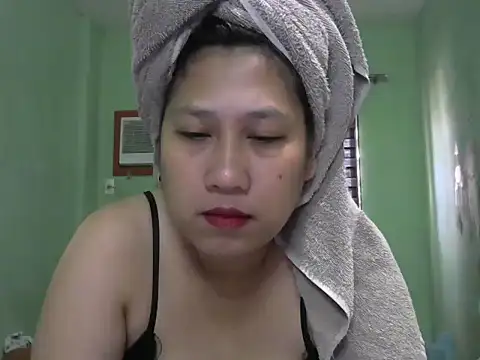 Snapshot of sweetsexysmile chatting on April 7, 2026, 1:50 am sweetsexysmile online show from April 7, 2026, 1:50 am